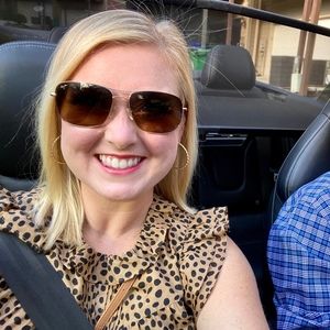 Meet your Posher, Natalie